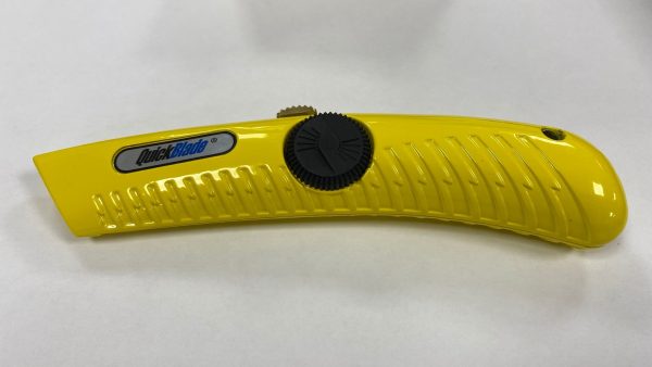 RETRACTABLE KNIFE WITH COMFORT GRIP - Image 2